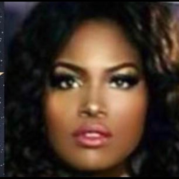 Meet your Posher, Tanisha - Picture 1 of 1